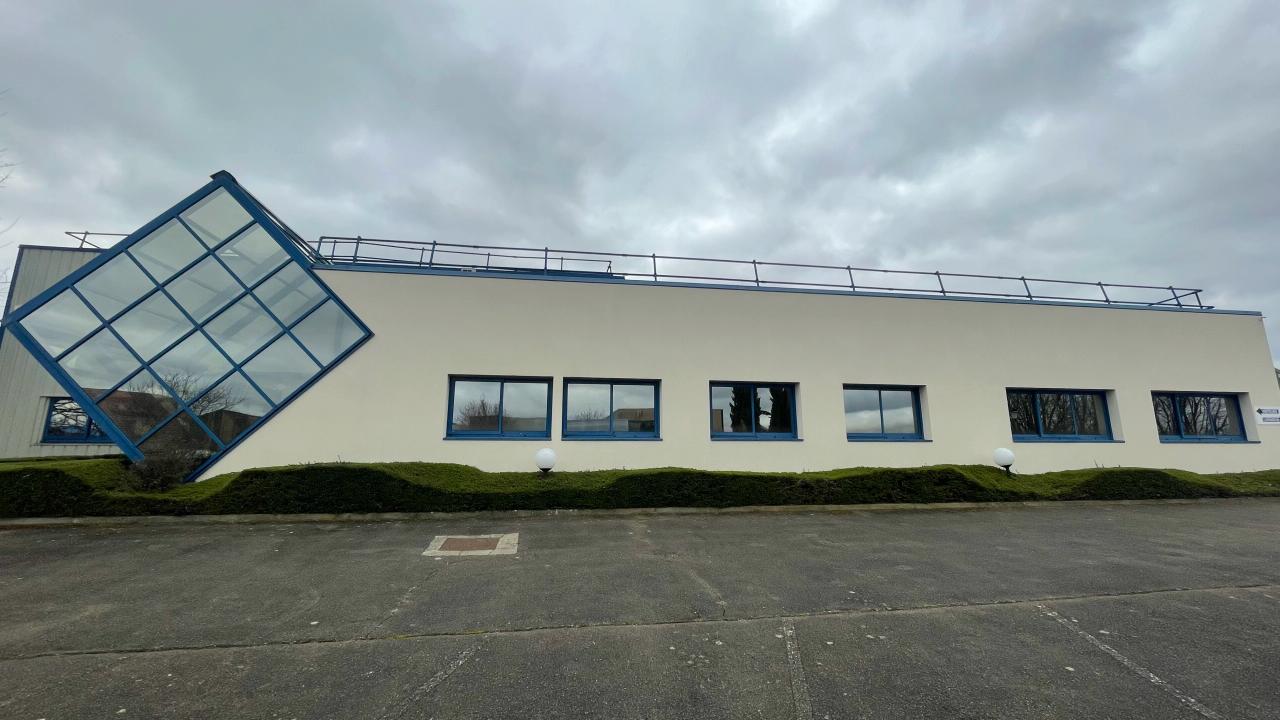 Local d'activité Saint-Germain-de-la-Grange 1950m² Vente local d'activité Saint-Germain-de-la-Grange Yvelines OVACT2533045 3